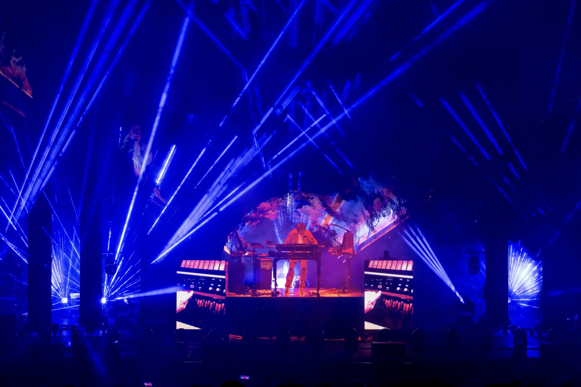 Special Summer Live Tour 2026 — photo 22